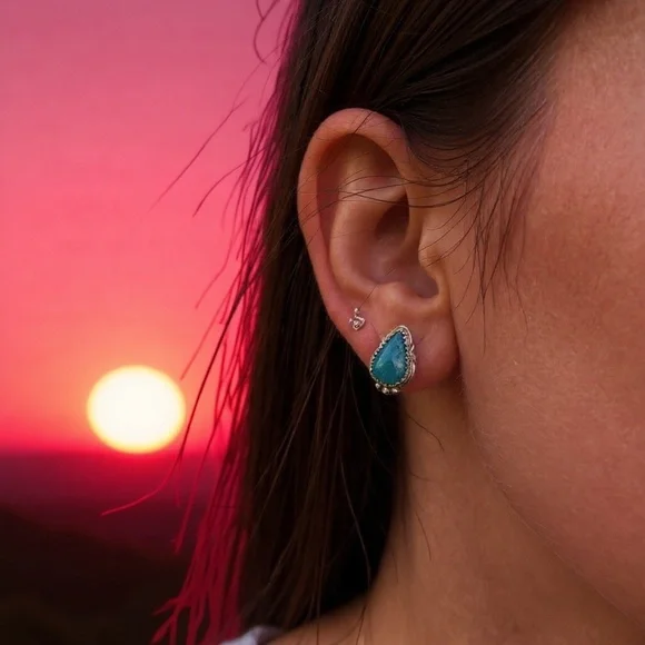 Exquisite Teardrop Kingman Turquoise Sterling Silver Stud Earrings - Picture 3 of 10